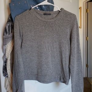 Long Crop Sweater/Crew Neck